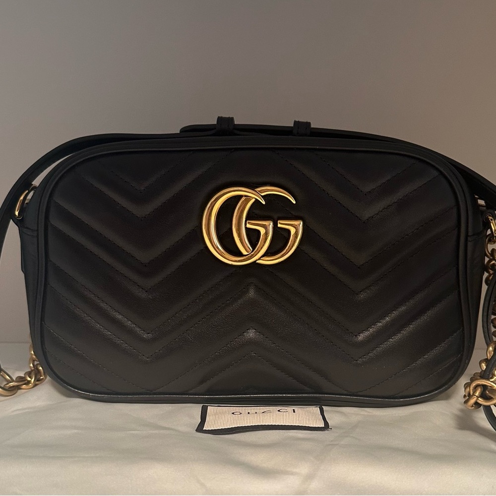 Gucci GG Marmomt Small Shoulder Bag